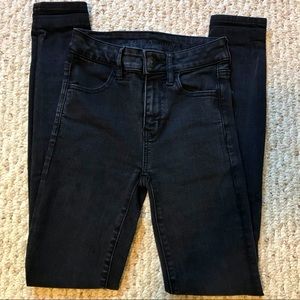 American Eagle High-Waisted Jegging